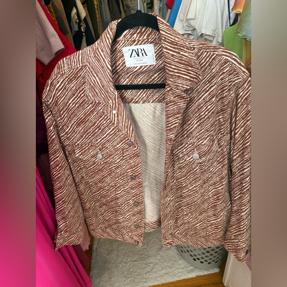 Zara Brown and White Patterned Jean Jacket